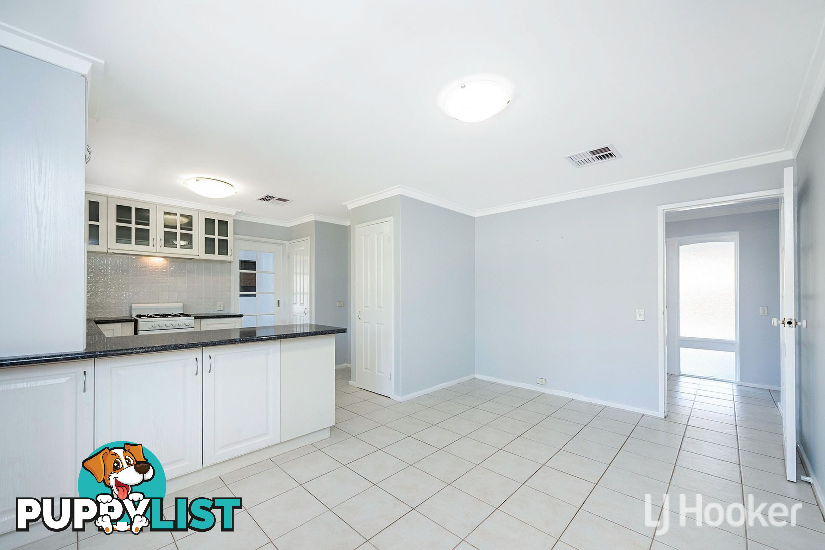 17 Ailsworth Court THORNLIE WA 6108