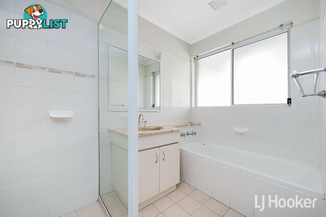 17 Ailsworth Court THORNLIE WA 6108