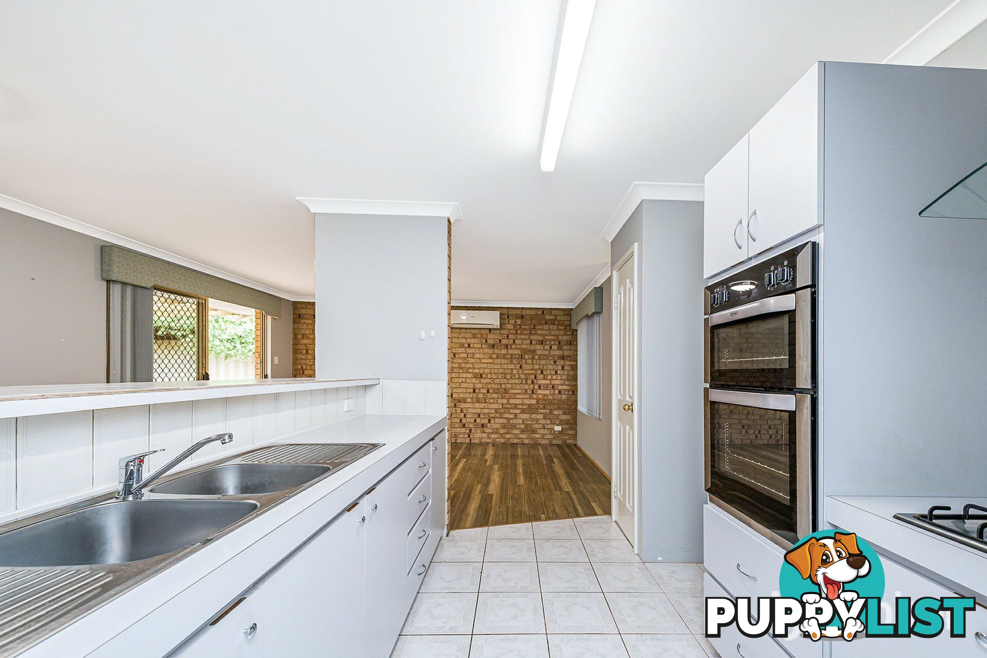 13/6 Lester Drive THORNLIE WA 6108
