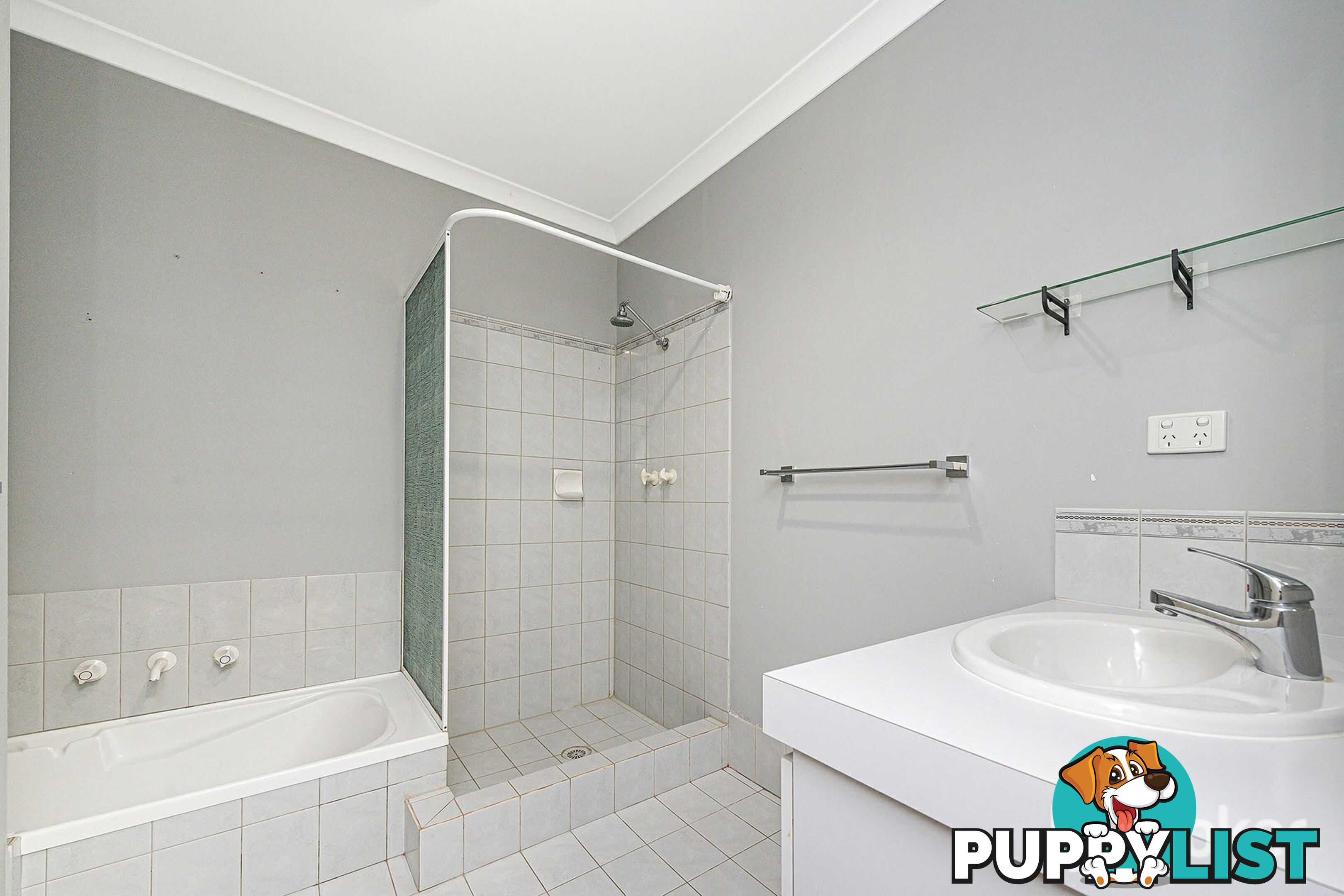 13/6 Lester Drive THORNLIE WA 6108