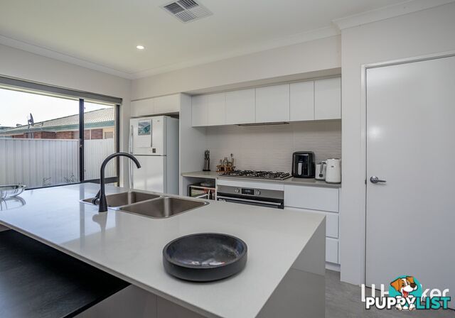 2 Barson Court THORNLIE WA 6108