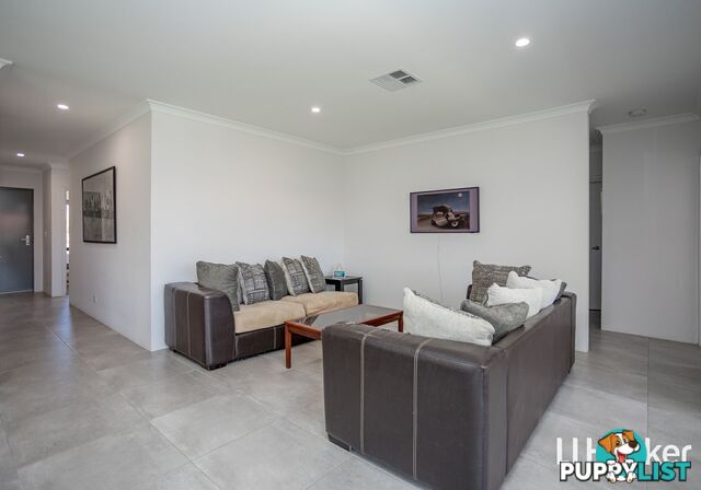 2 Barson Court THORNLIE WA 6108