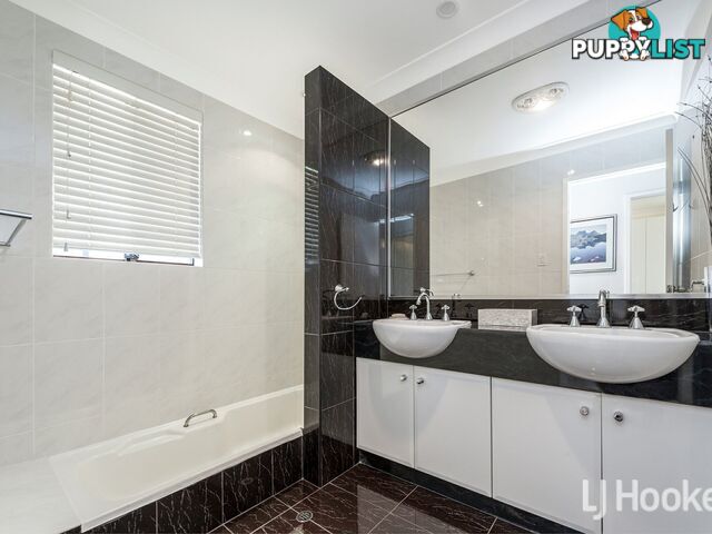 29 Grenadier Drive THORNLIE WA 6108