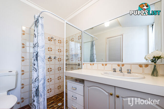 57 Grenadier Drive THORNLIE WA 6108