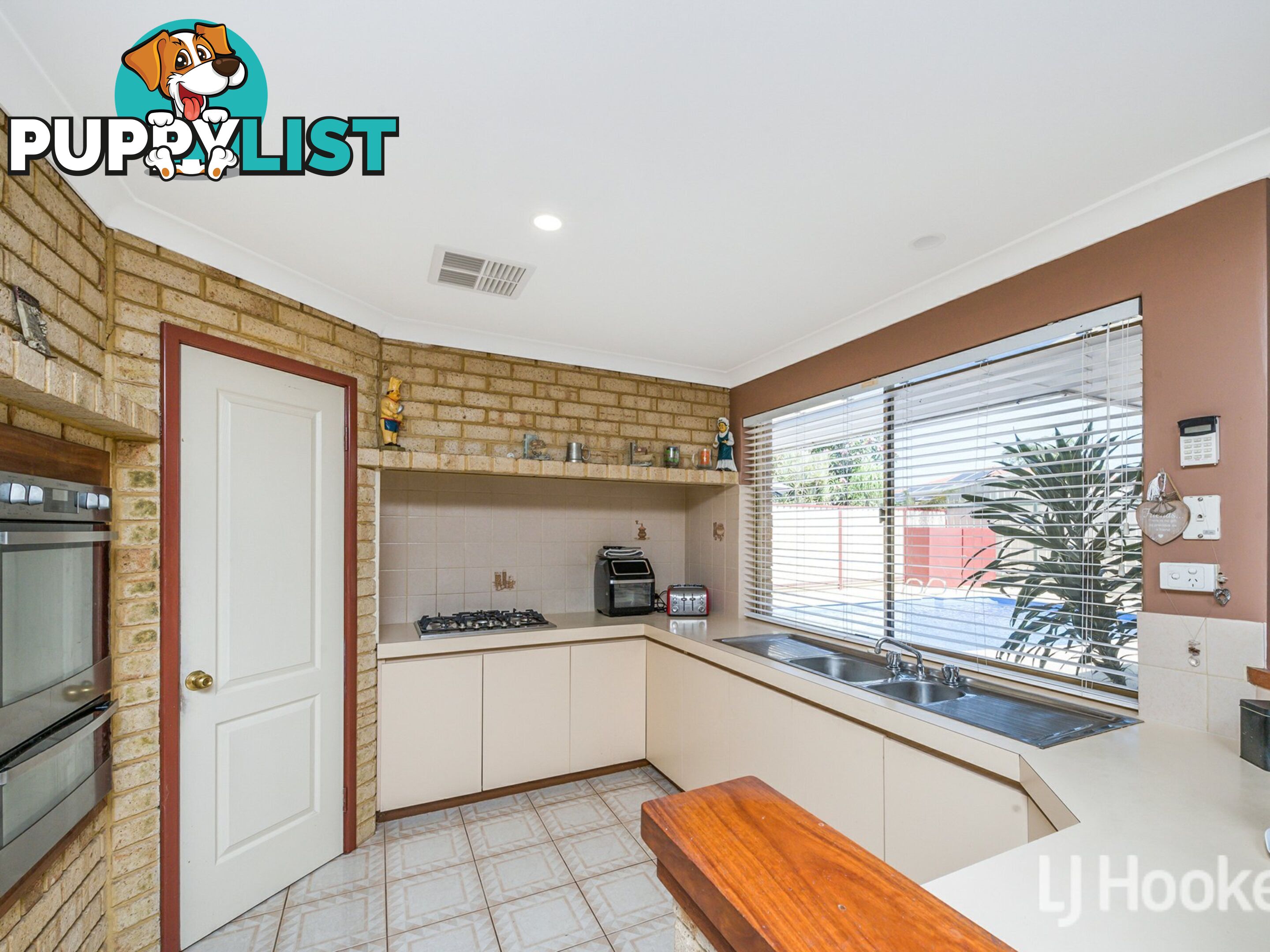 72 Discovery Drive THORNLIE WA 6108