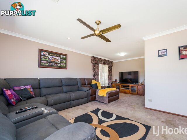 72 Discovery Drive THORNLIE WA 6108