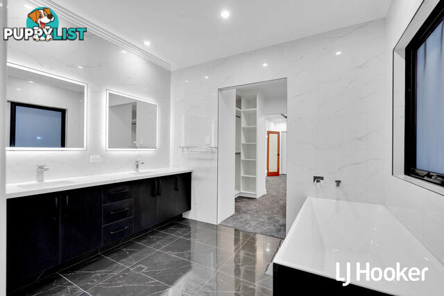 456 Torwood Avenue TREEBY WA 6164