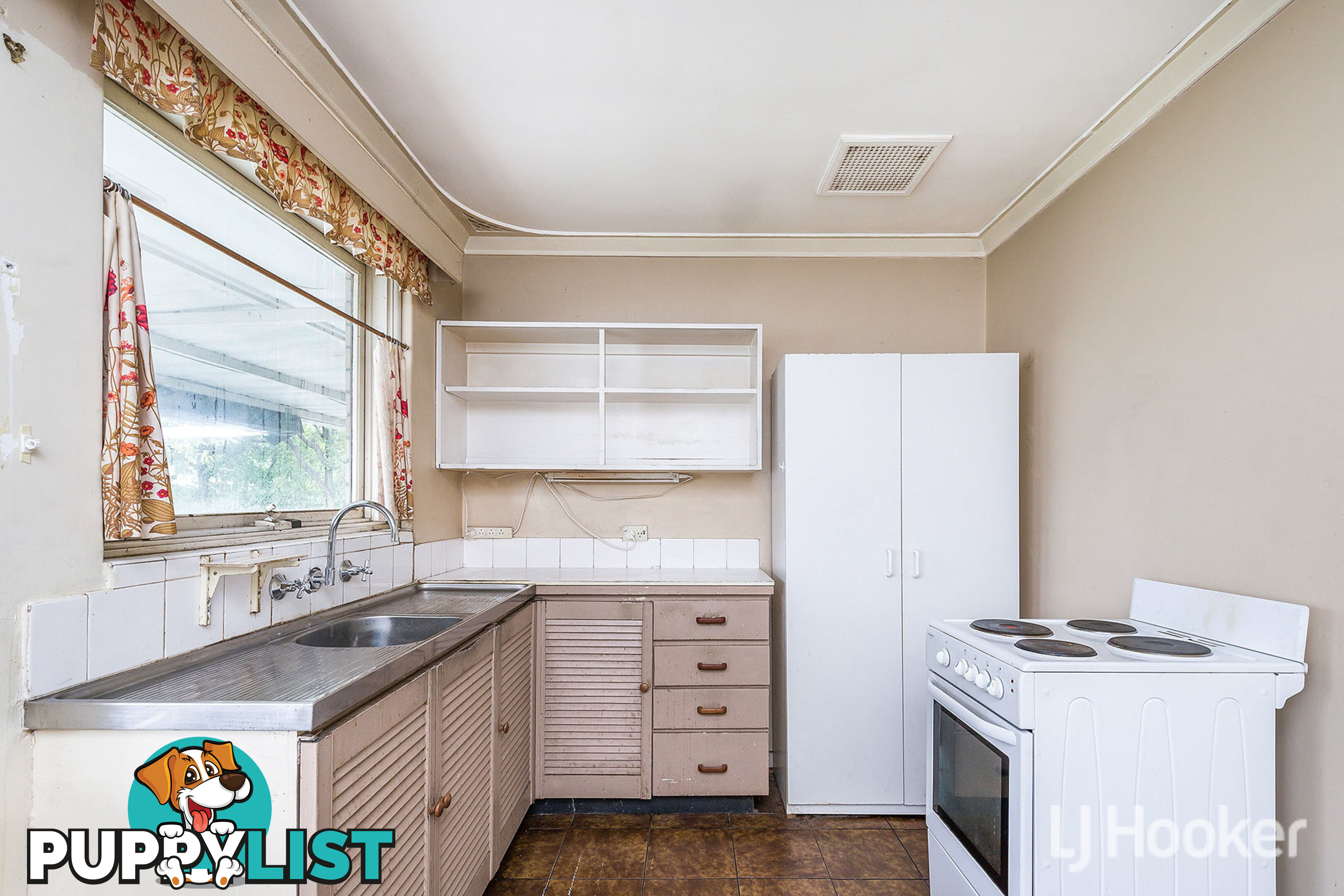 55 Kelvin Road MADDINGTON WA 6109