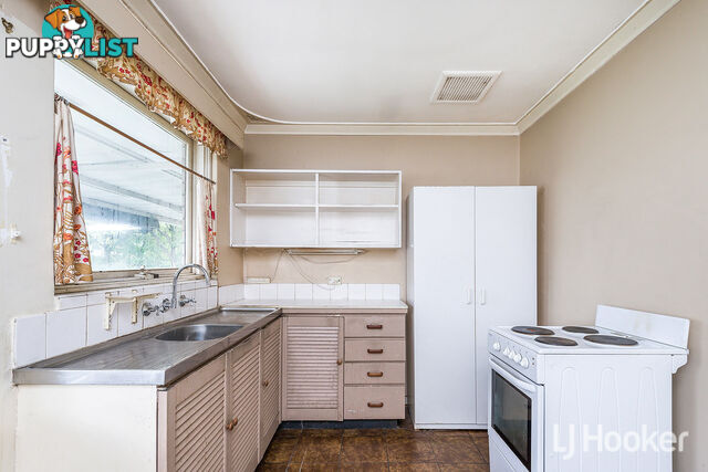55 Kelvin Road MADDINGTON WA 6109