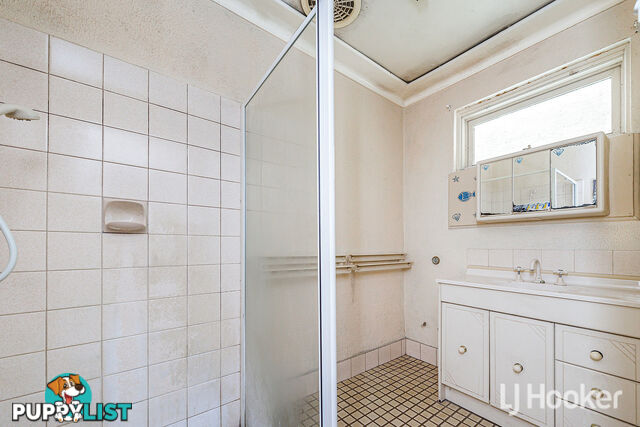 55 Kelvin Road MADDINGTON WA 6109