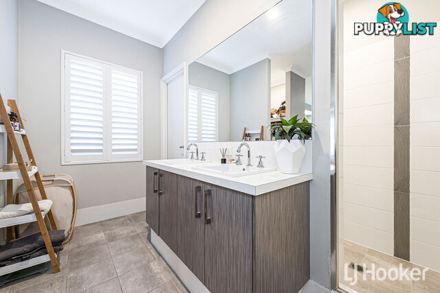 12 Appleton Road PIARA WATERS WA 6112