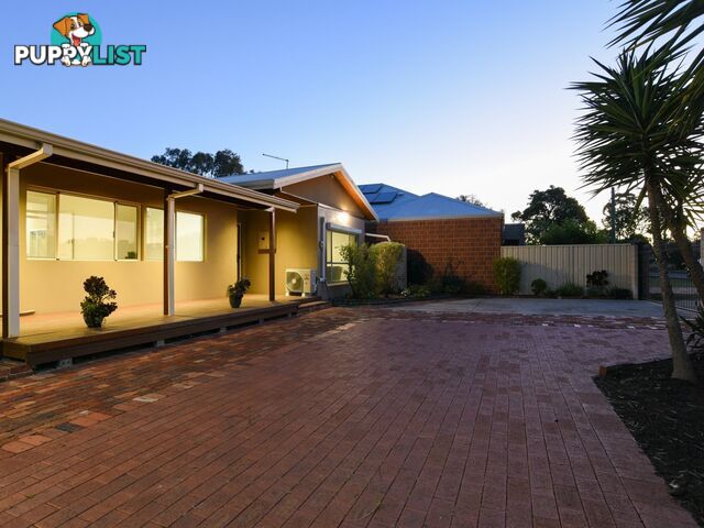 2 Earls Court THORNLIE WA 6108