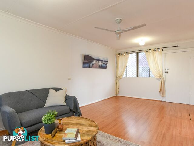 2 Earls Court THORNLIE WA 6108