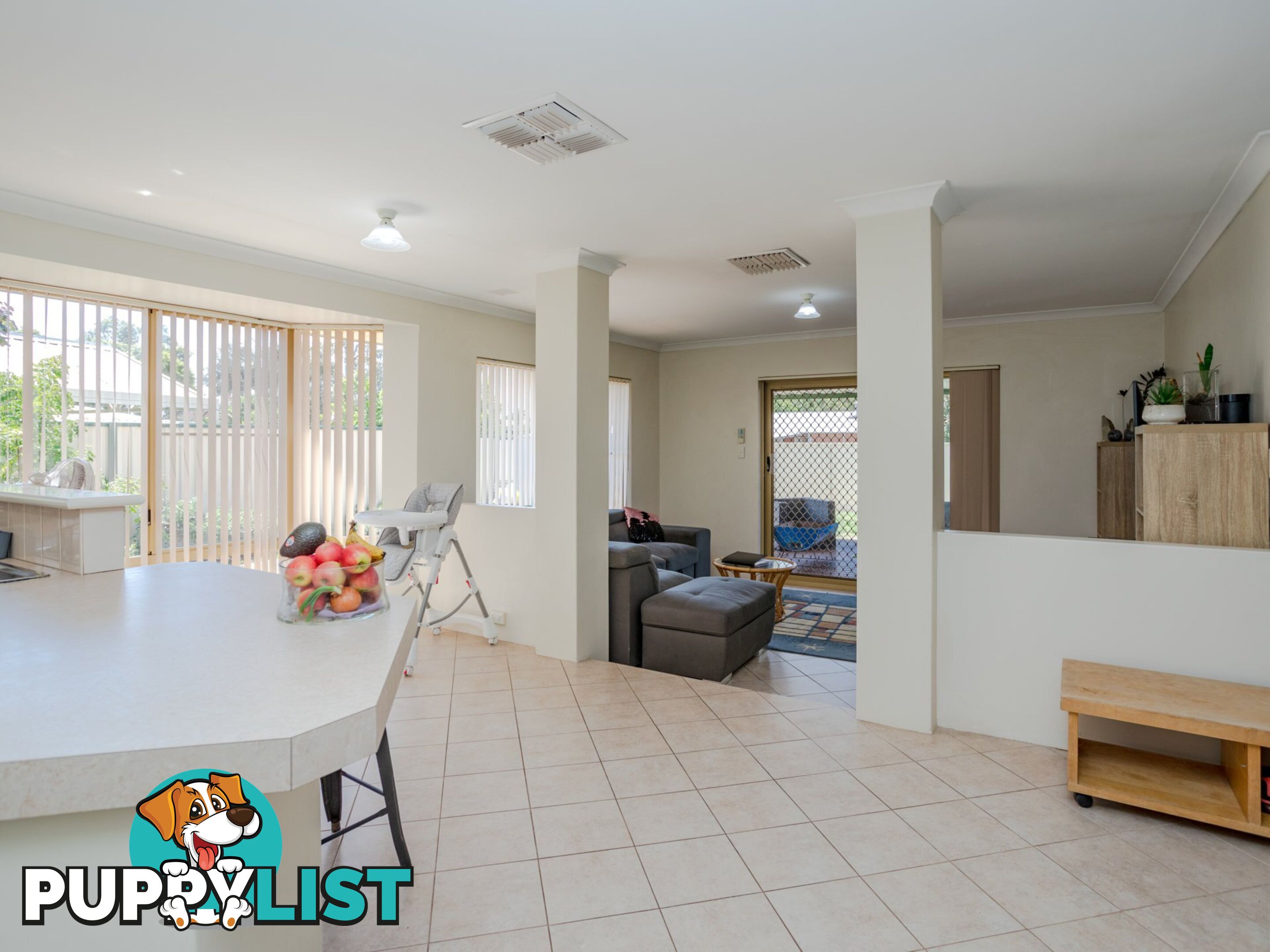 8 Oriole Way THORNLIE WA 6108