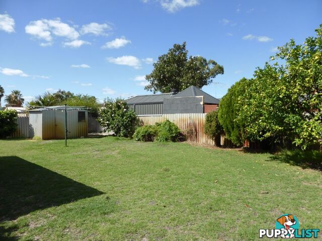 28 Currawong Way THORNLIE WA 6108