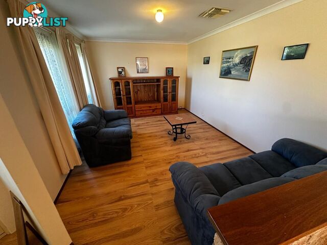 25 Discovery Drive THORNLIE WA 6108