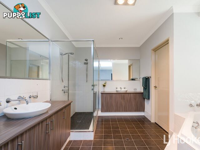 17 Brittain Road WATTLE GROVE WA 6107