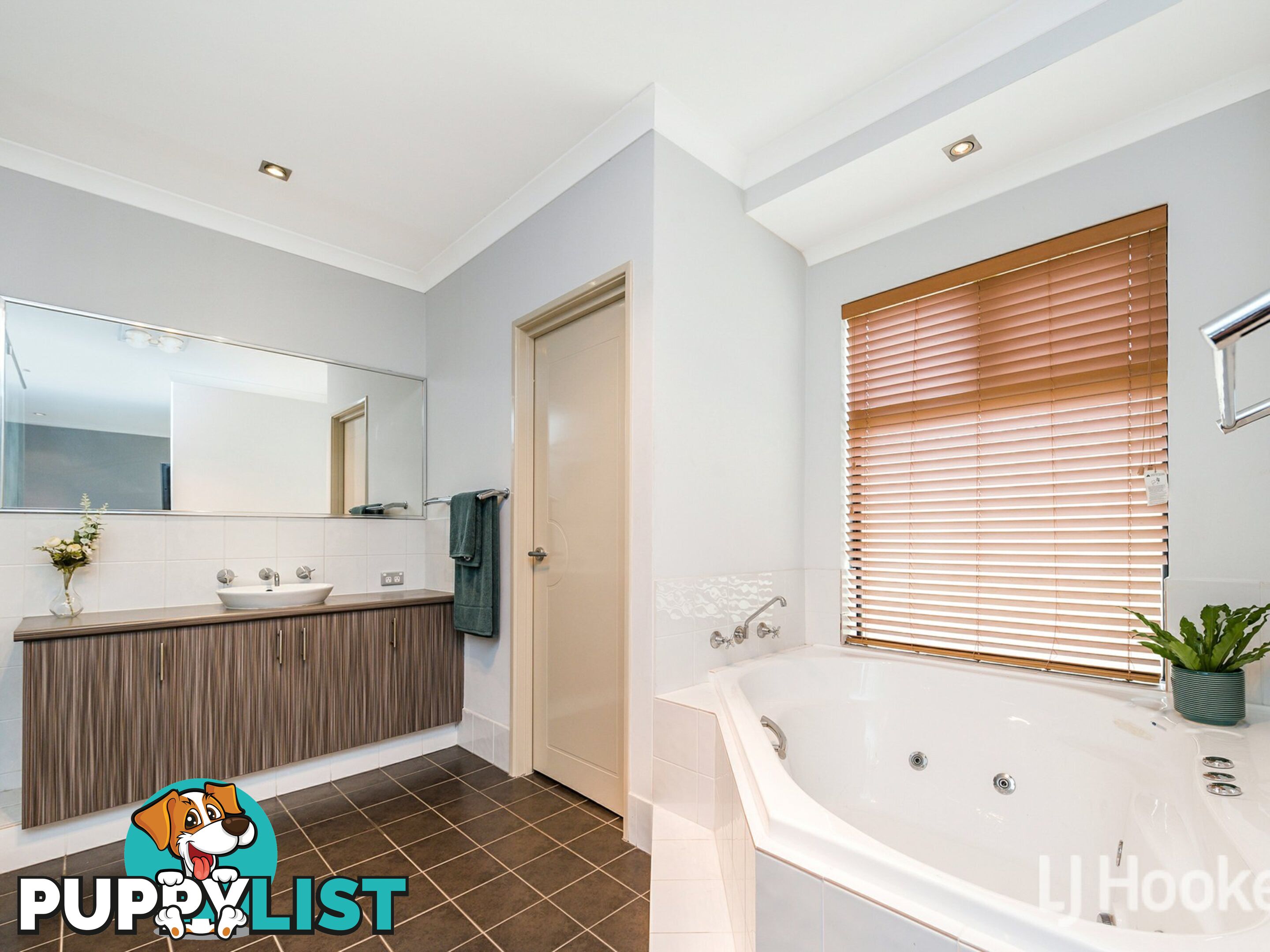 17 Brittain Road WATTLE GROVE WA 6107