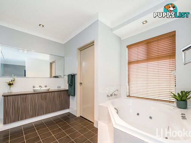 17 Brittain Road WATTLE GROVE WA 6107
