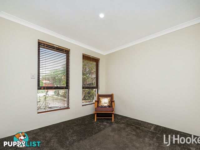 17 Brittain Road WATTLE GROVE WA 6107