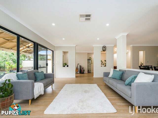 17 Brittain Road WATTLE GROVE WA 6107