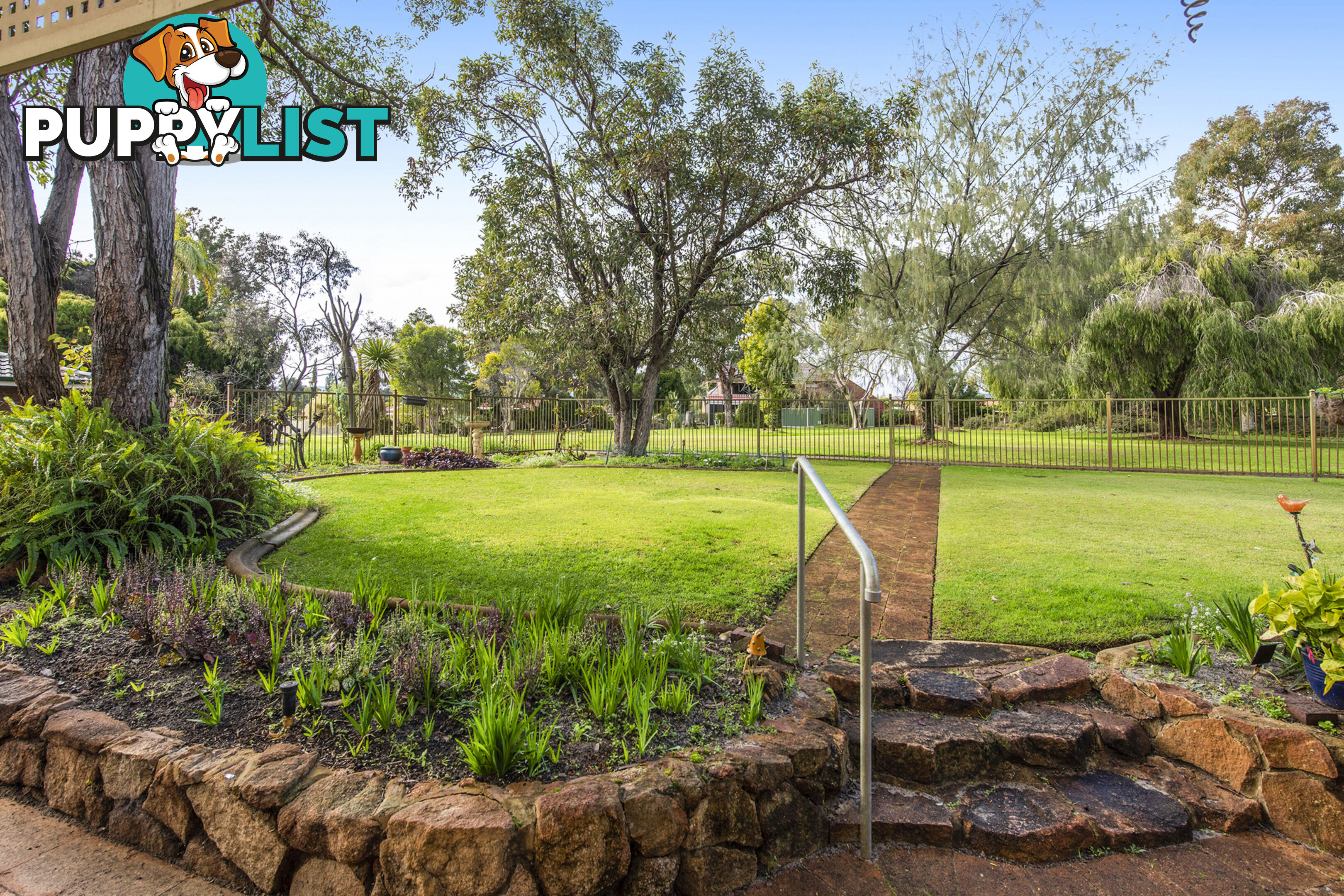 101 Regency Drive THORNLIE WA 6108