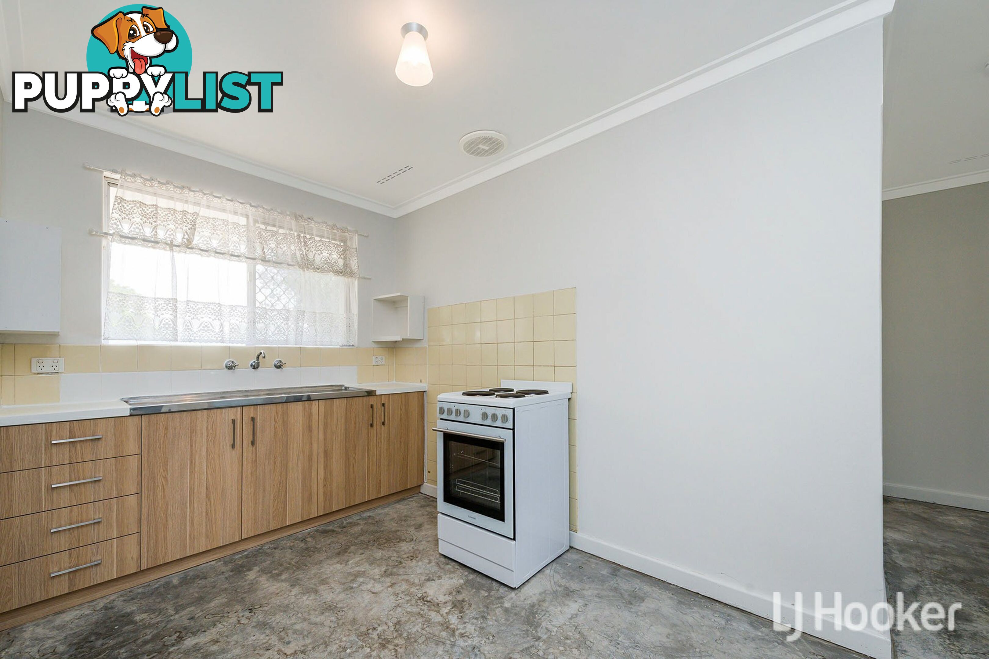 65B Lester Drive THORNLIE WA 6108