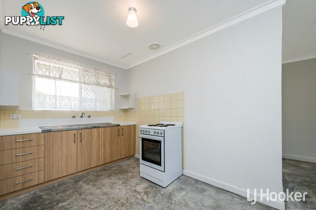 65B Lester Drive THORNLIE WA 6108