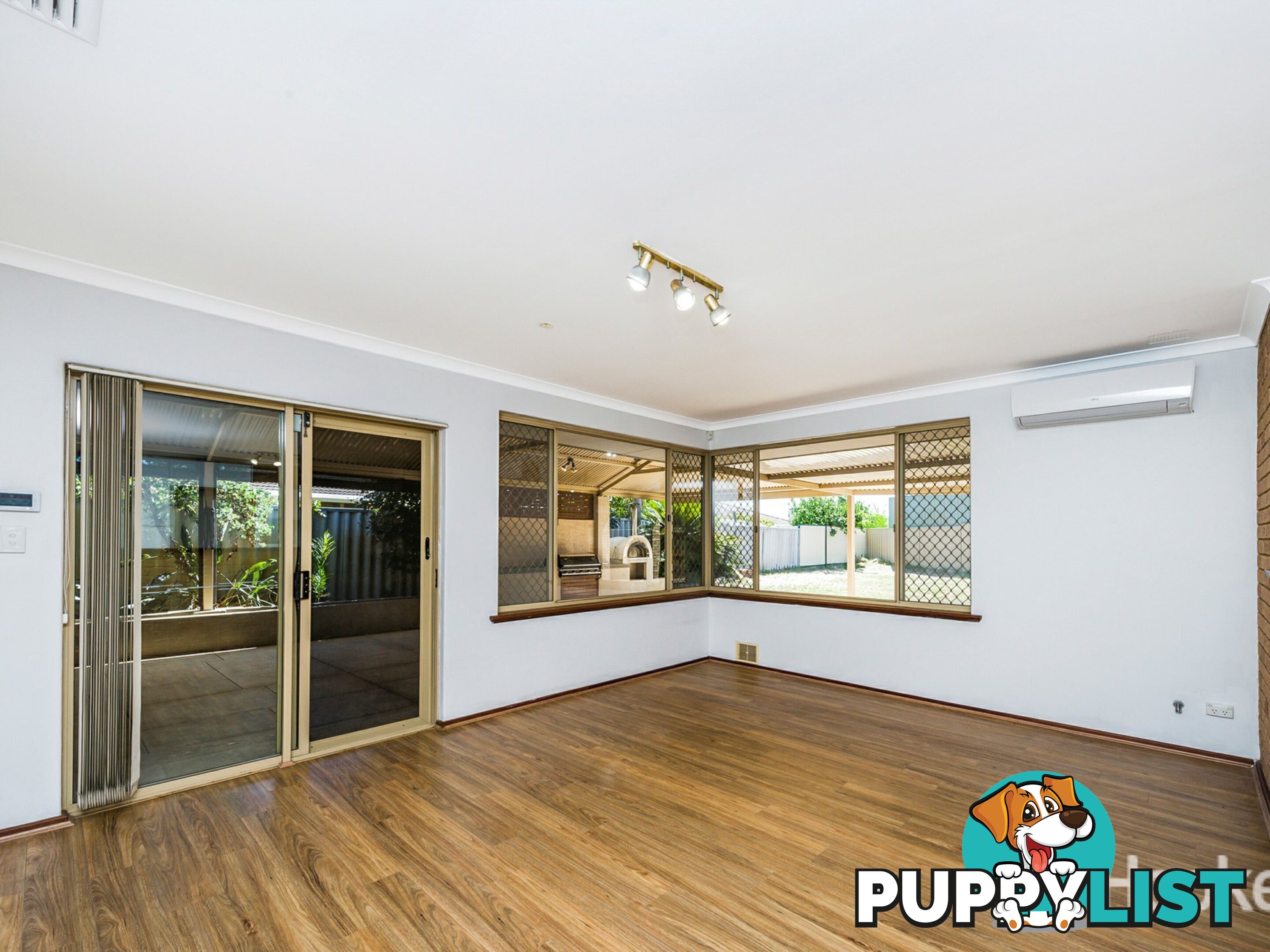25 Challenger Drive THORNLIE WA 6108
