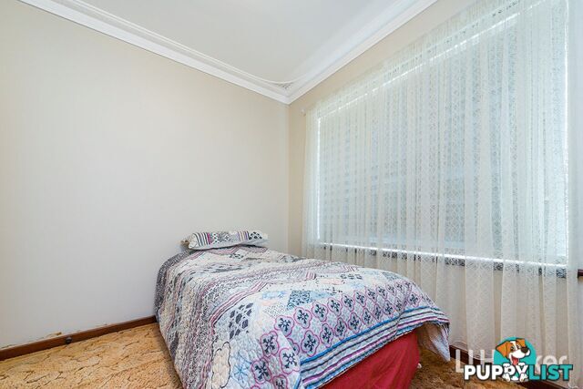 19 Coops Avenue THORNLIE WA 6108
