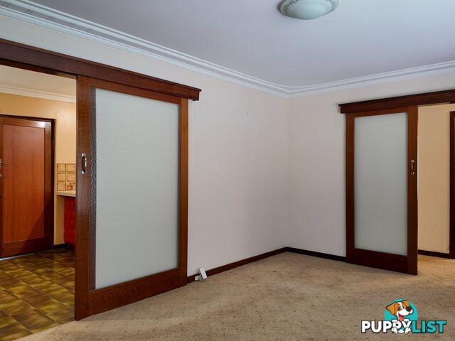19 Coops Avenue THORNLIE WA 6108