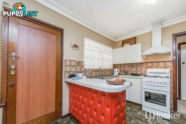 19 Coops Avenue THORNLIE WA 6108