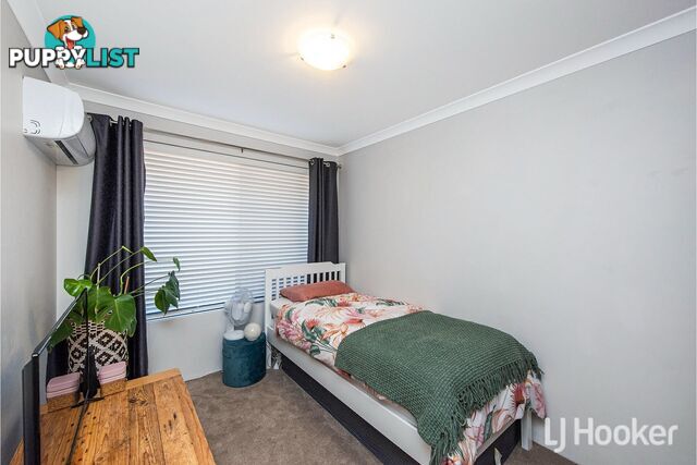 42 Middle Parkway CANNING VALE WA 6155