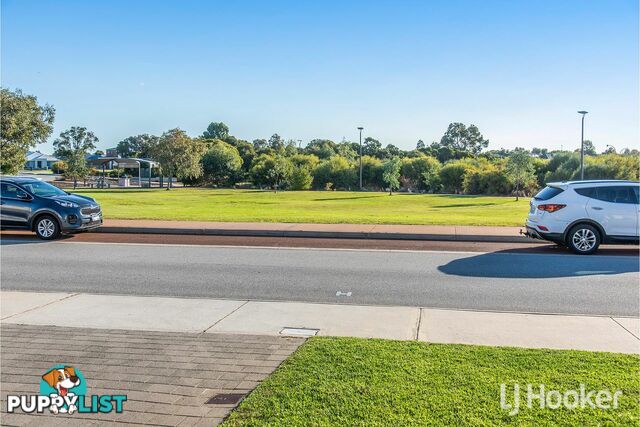 42 Middle Parkway CANNING VALE WA 6155