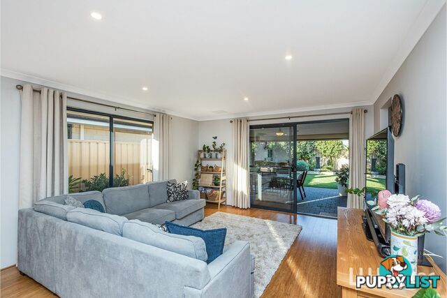 42 Middle Parkway CANNING VALE WA 6155