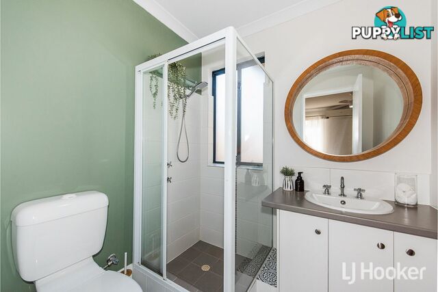42 Middle Parkway CANNING VALE WA 6155