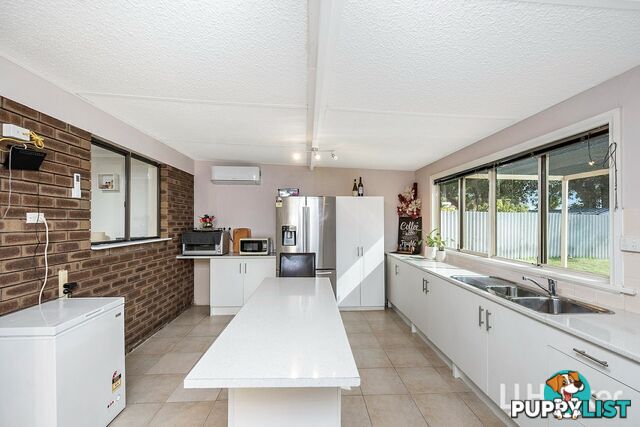 4 Sherlock Close GOSNELLS WA 6110