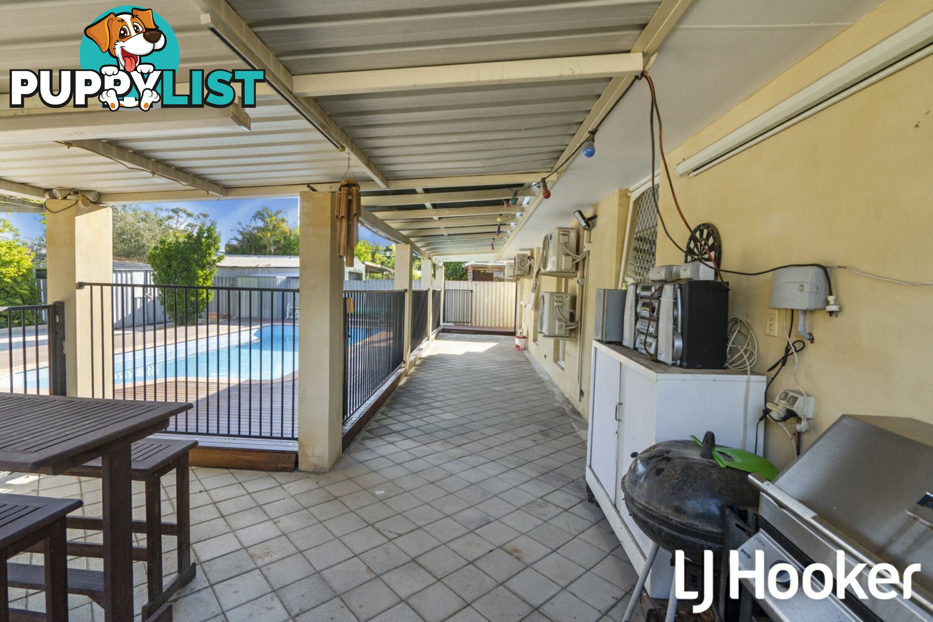 61 Glyndebourne Avenue THORNLIE WA 6108