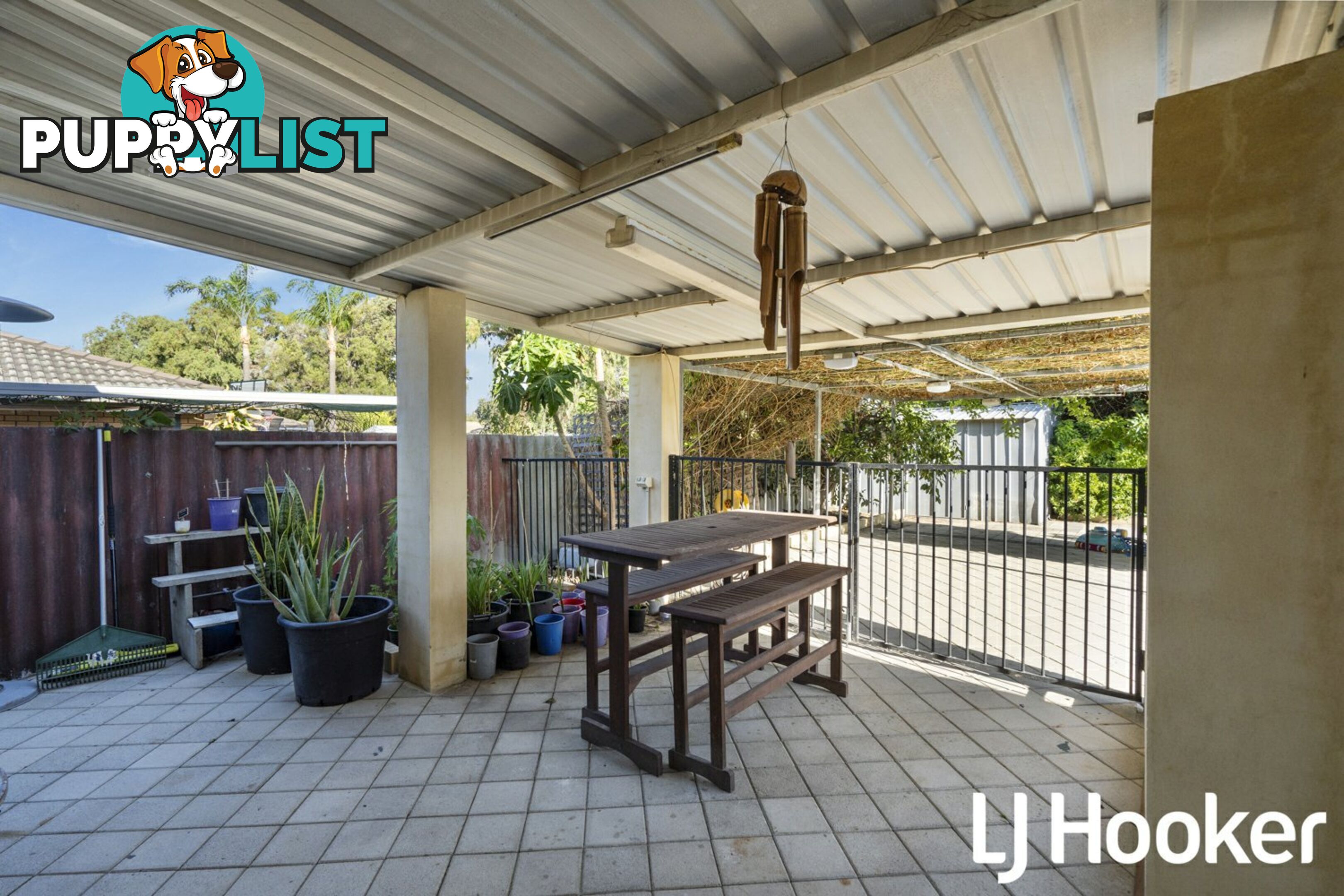 61 Glyndebourne Avenue THORNLIE WA 6108