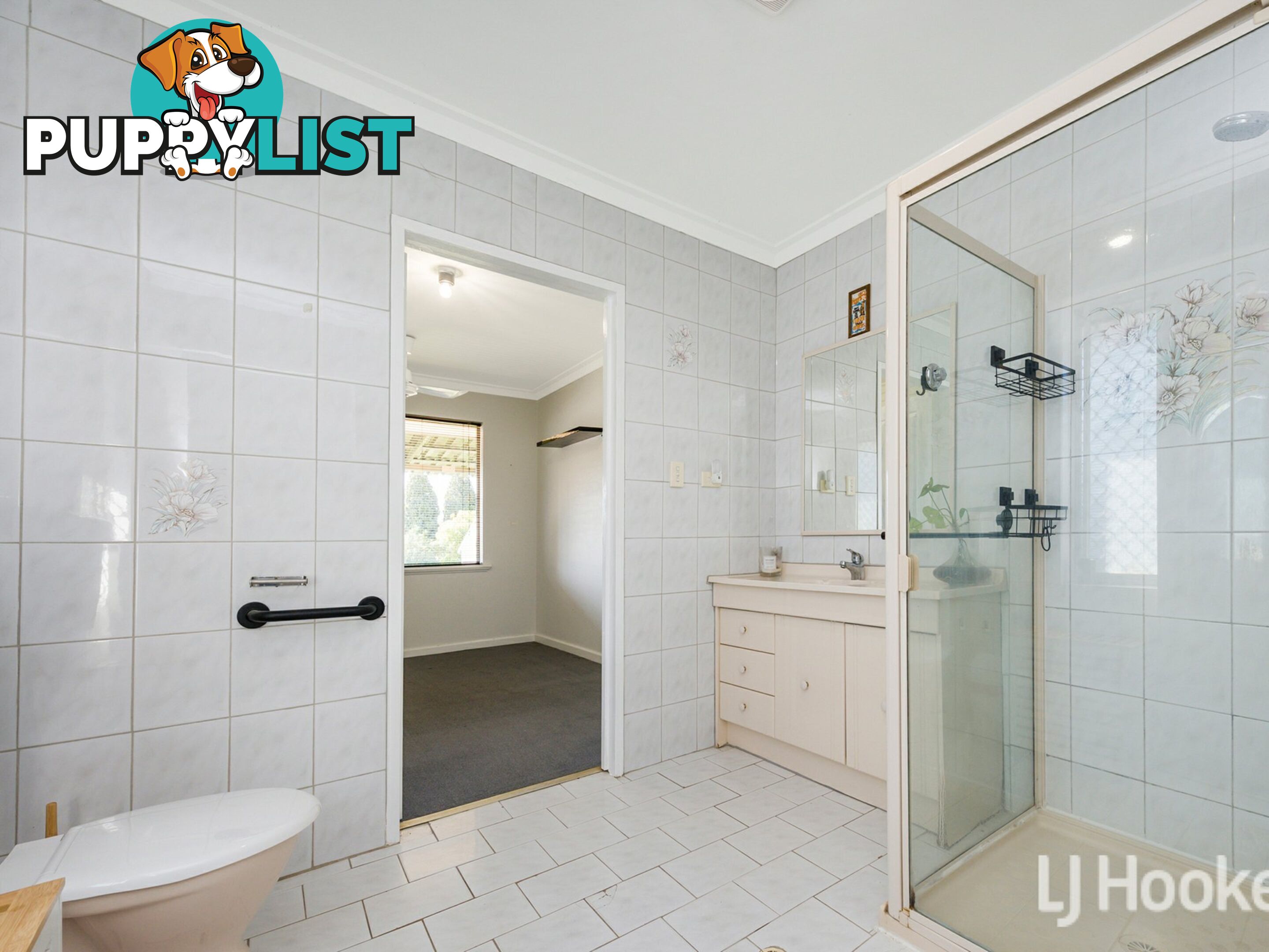 8 Armitage Road KELMSCOTT WA 6111