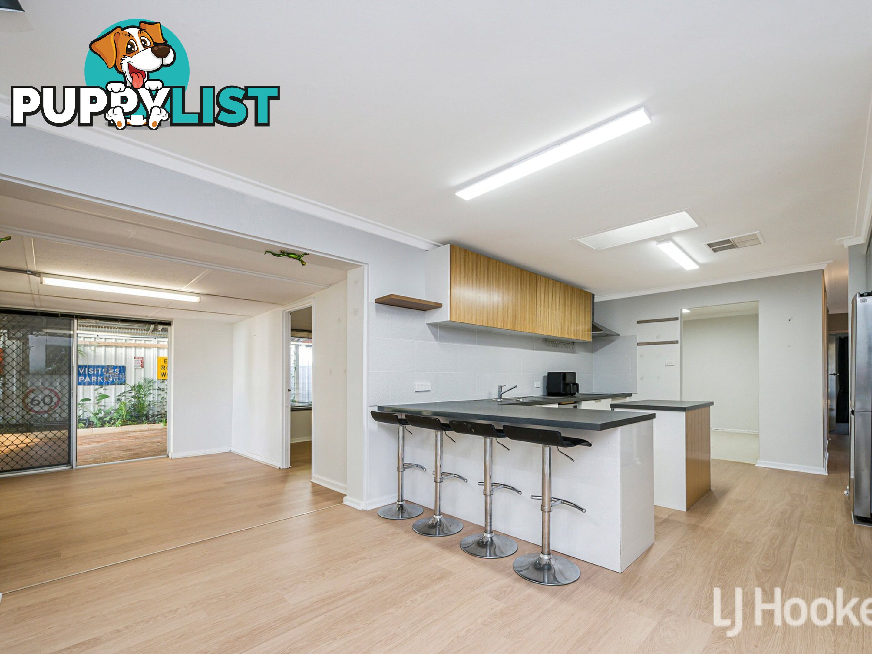 8 Armitage Road KELMSCOTT WA 6111