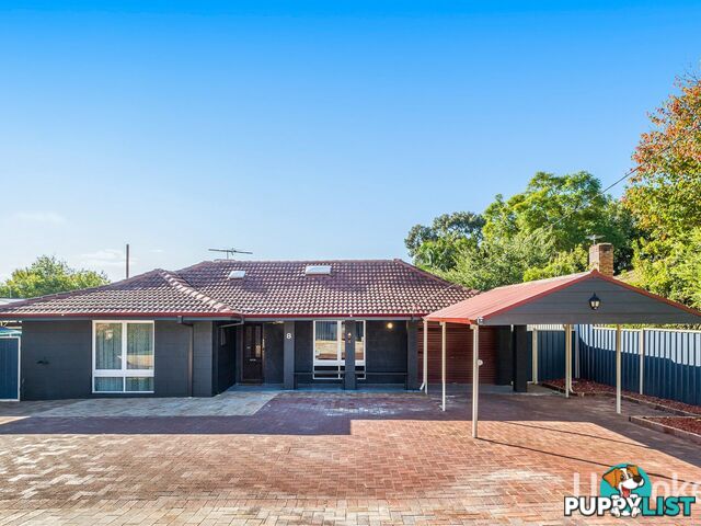 8 Armitage Road KELMSCOTT WA 6111