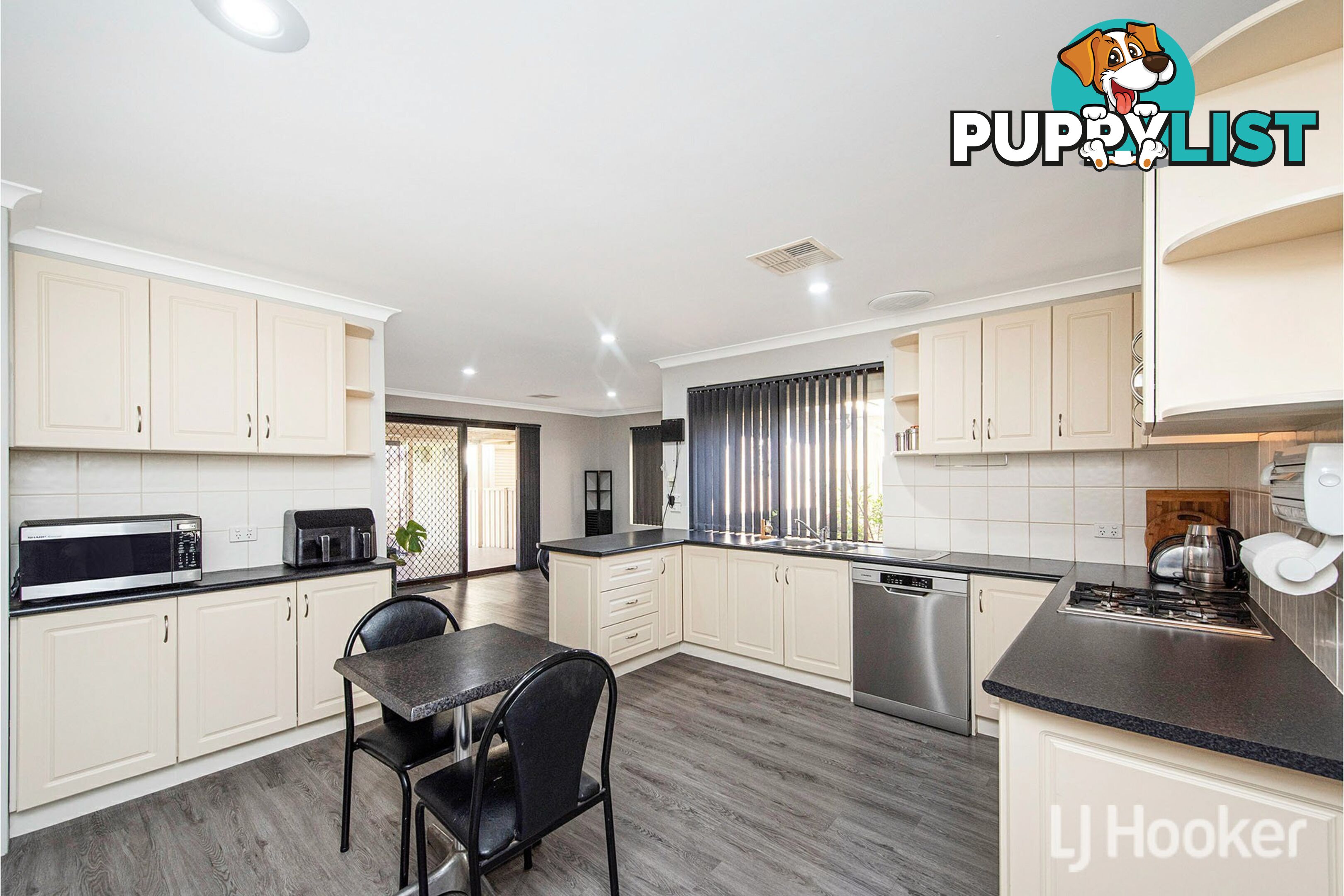 8 Ardross Street SEVILLE GROVE WA 6112