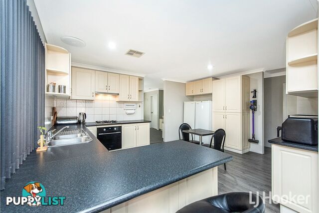 8 Ardross Street SEVILLE GROVE WA 6112