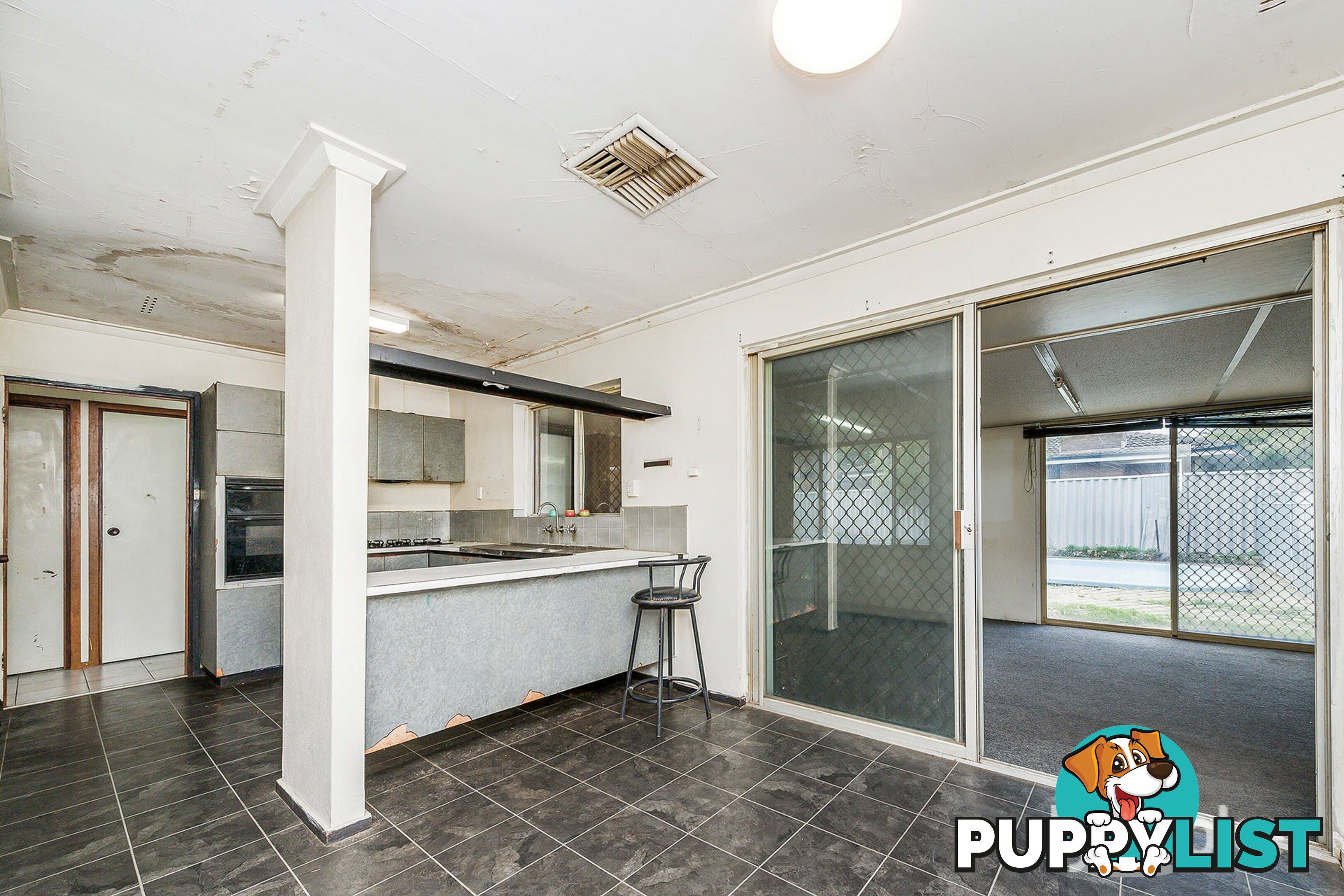 8 Cassidy Road THORNLIE WA 6108