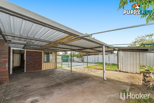 8 Cassidy Road THORNLIE WA 6108