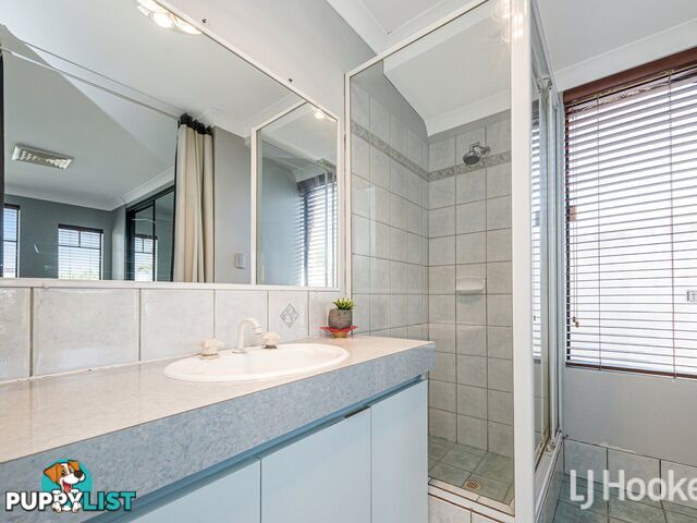 16 Meadowview Mews CANNING VALE WA 6155
