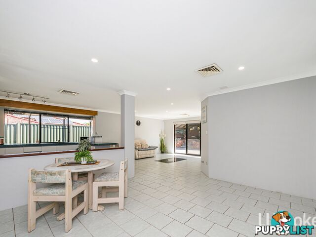 16 Meadowview Mews CANNING VALE WA 6155