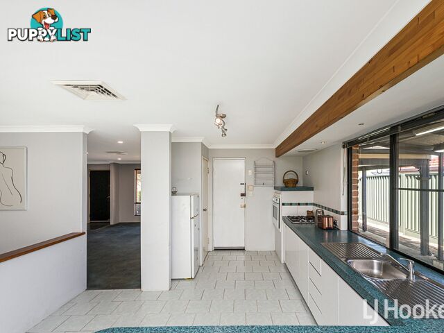 16 Meadowview Mews CANNING VALE WA 6155