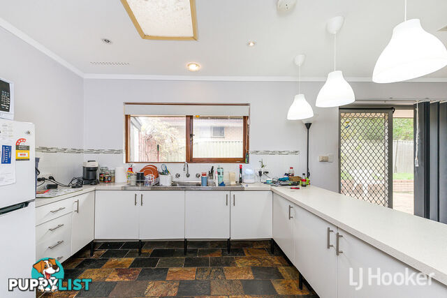 2 Camborne Way THORNLIE WA 6108